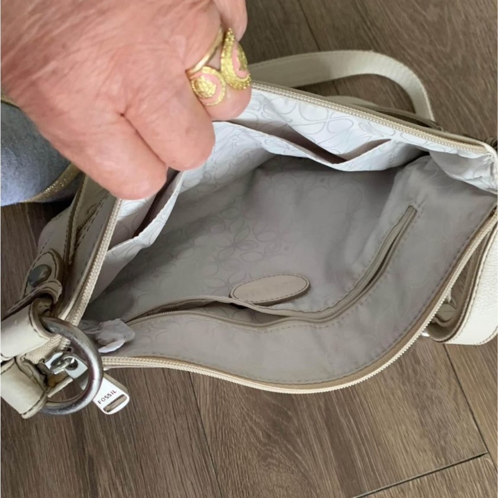 Fossil cream Genuine Leather Crossbody Shoulder Bag - Picture 7 of 7